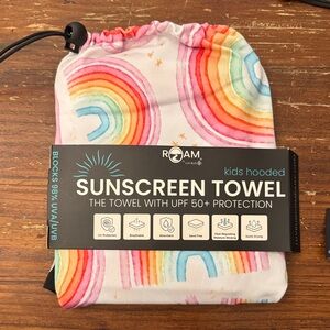 ROAM Rainbow Kids Hooded Sunscreen Towel